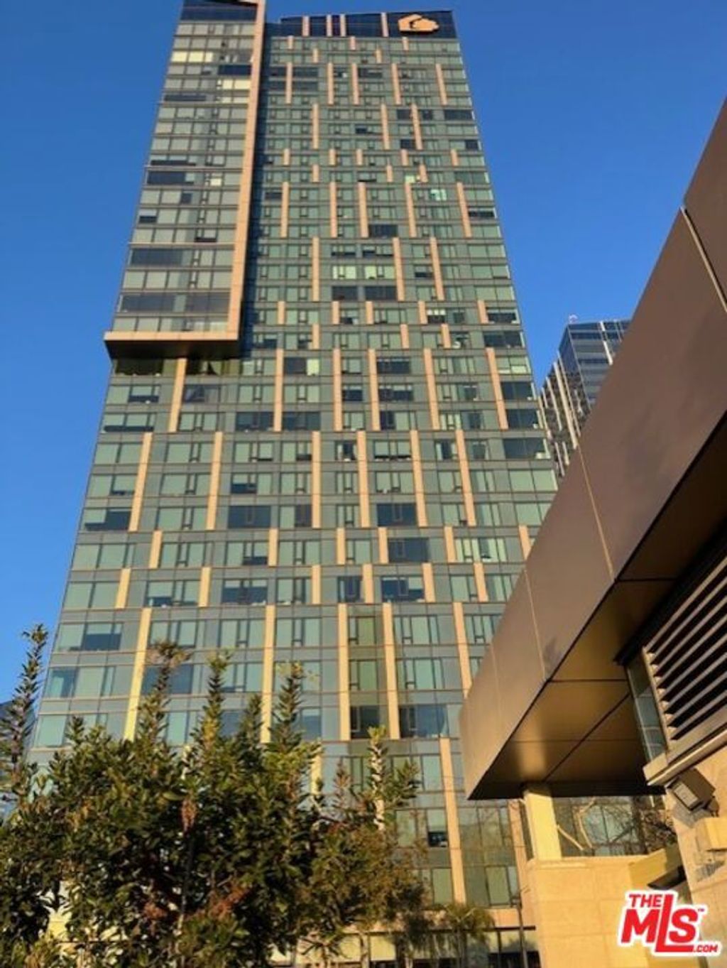 Photo of 889 Francisco Street #710, Los Angeles, CA 90017 (MLS # 26638727)