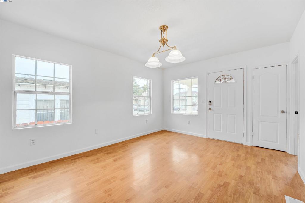 SEMINARY - Residential