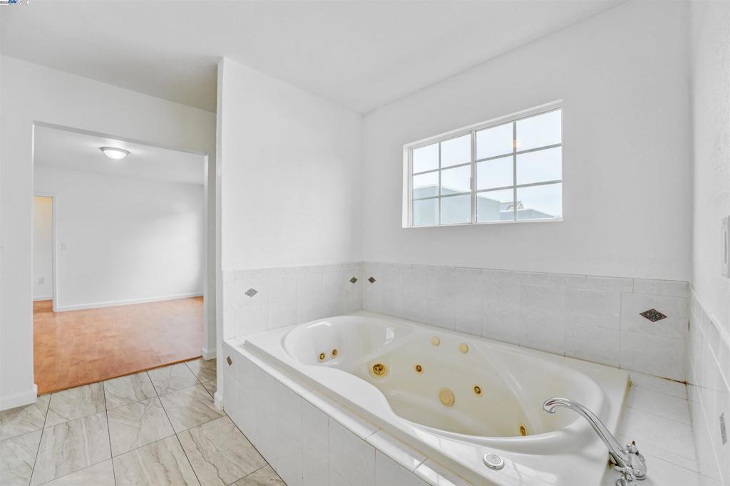 SEMINARY - Residential