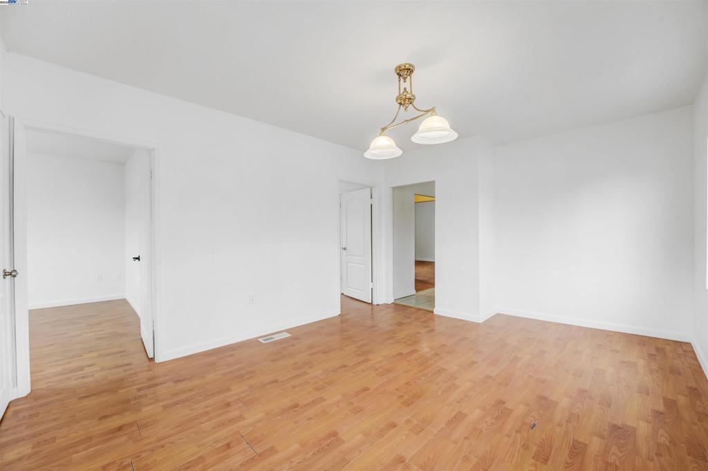 SEMINARY - Residential