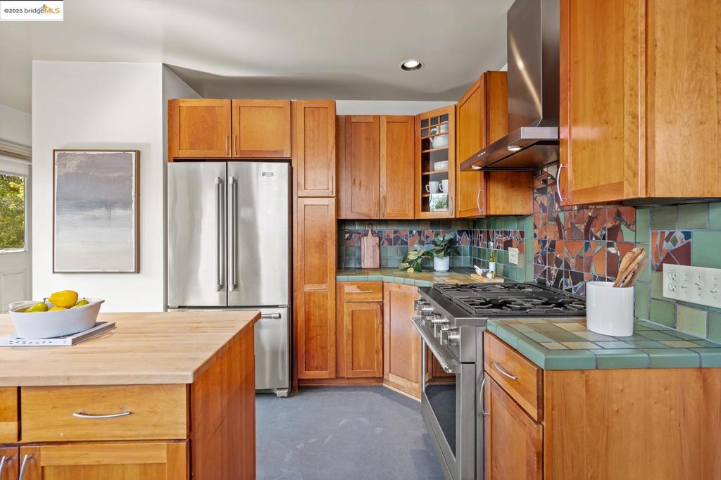 MONTEREY MARKET - Residential