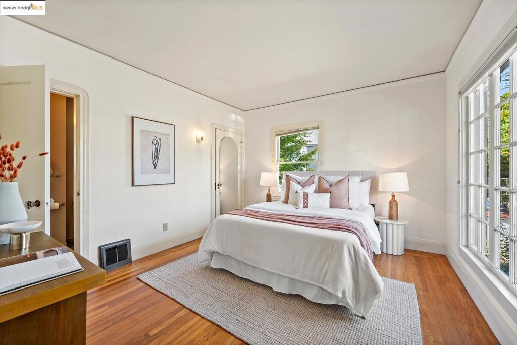 MONTEREY MARKET - Residential