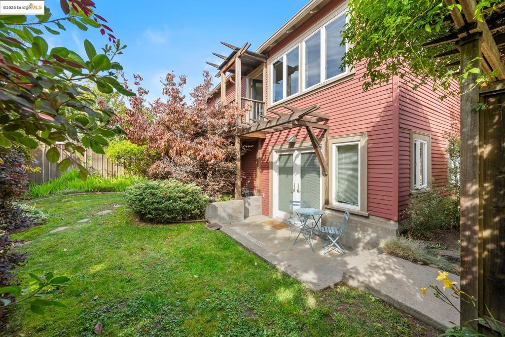 MONTEREY MARKET - Residential