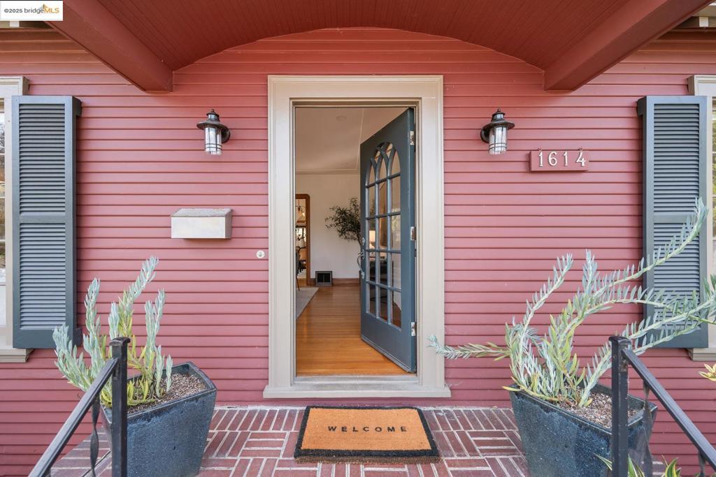 MONTEREY MARKET - Residential