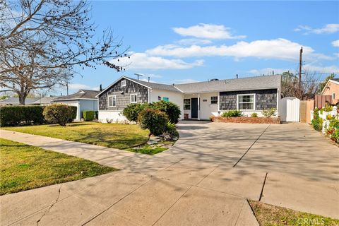 7037 Tunney Avenue Reseda CA 91335