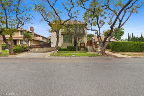 Photo of 2501 W Grand Avenue #1, Alhambra, CA 91801 (MLS # AR26105054)