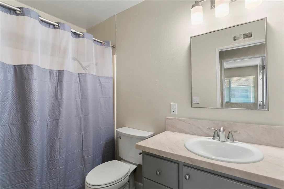 Anaheim, California 92807, United States, 3 Bedrooms Bedrooms, ,2 BathroomsBathrooms,Residential,Active,189427