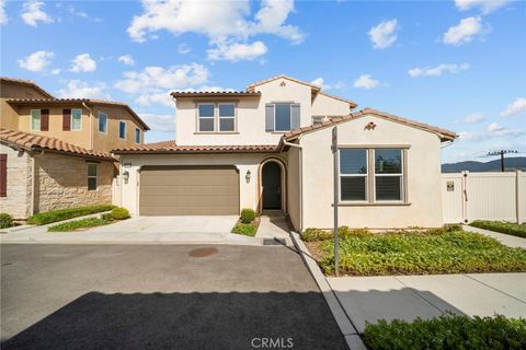 Photo of 20560 Galloway Dr, Saugus, CA 91350 (MLS # SR26085860)