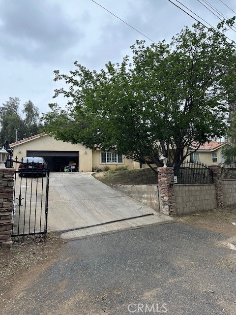 4485 Riverview Drive