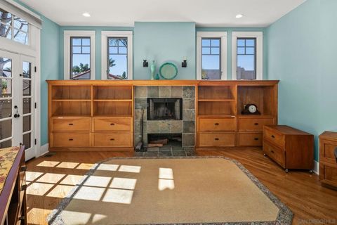 Tiny photo for 2124 Sunset Blvd Blvd, San Diego, CA 92103 (MLS # 260005365SD)