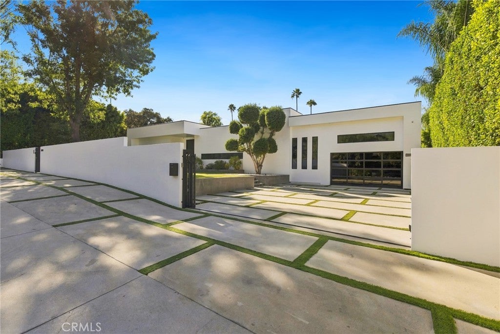 20141 Wells Drive