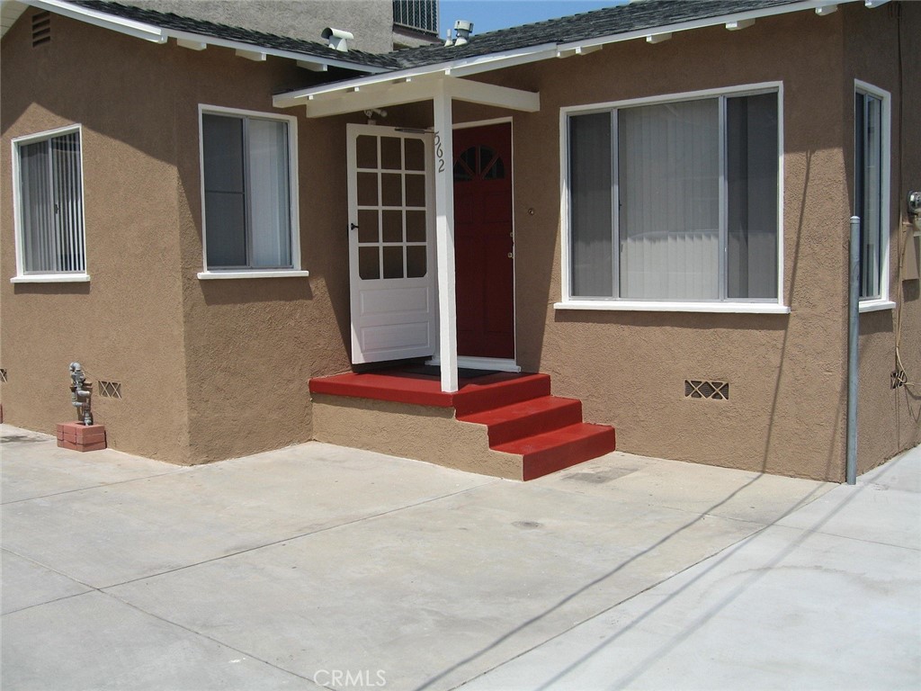 Quaint duplex in South San Pedro, less than one mile from the marina. Each home is 2 bedrooms and 1 bathroom. Both units have off street parking and private, fenced patios. The homes feature hardwood floors, large kitchens and lots of natural light. Both units are currently rented out to long term tenants, making this a great investment opportunity, with very low maintenance and expense. Please do not disturb tenants.