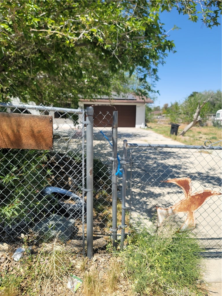 9833 E Avenue S14