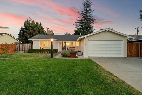 Photo of 18366 Clemson Avenue, Saratoga, CA 95070 (MLS # ML82047033)