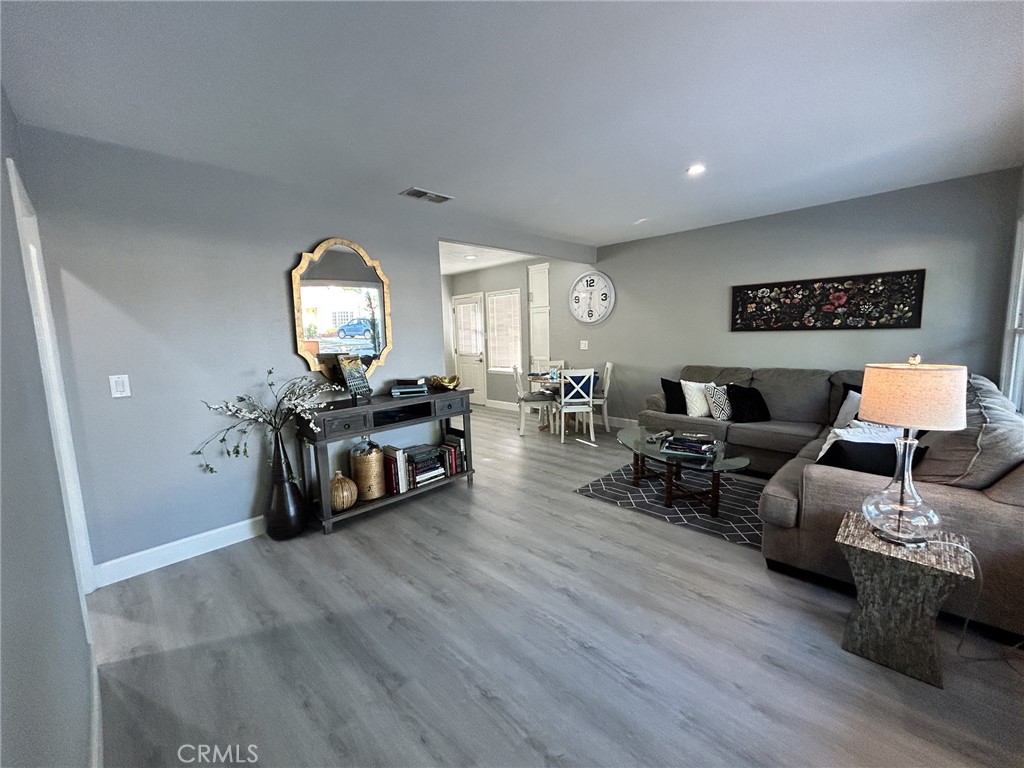14033 Sylvanwood Avenue