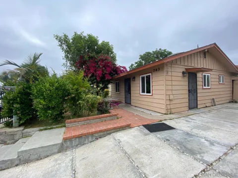 MLS: 260018414SD