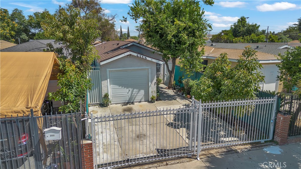 2115 E 114th