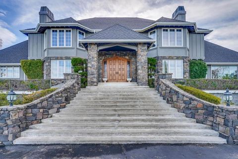 Photo of 21697 Rainbow Drive, Cupertino, CA 95014 (MLS # ML82030258)