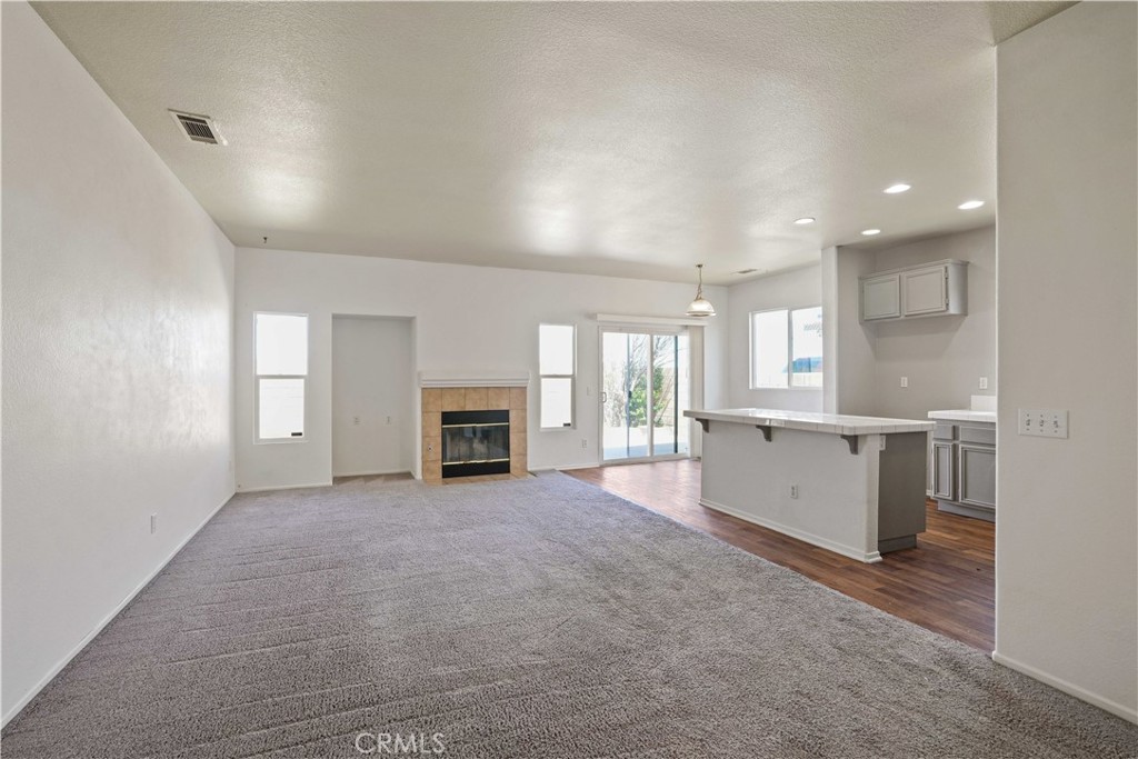 45653 21st Street W