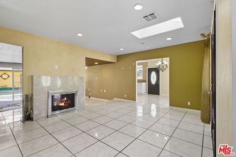 9509 Hildreth Avenue South Gate CA 90280