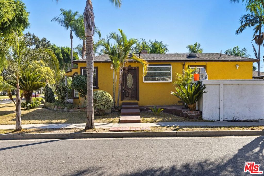 9509 Hildreth Avenue