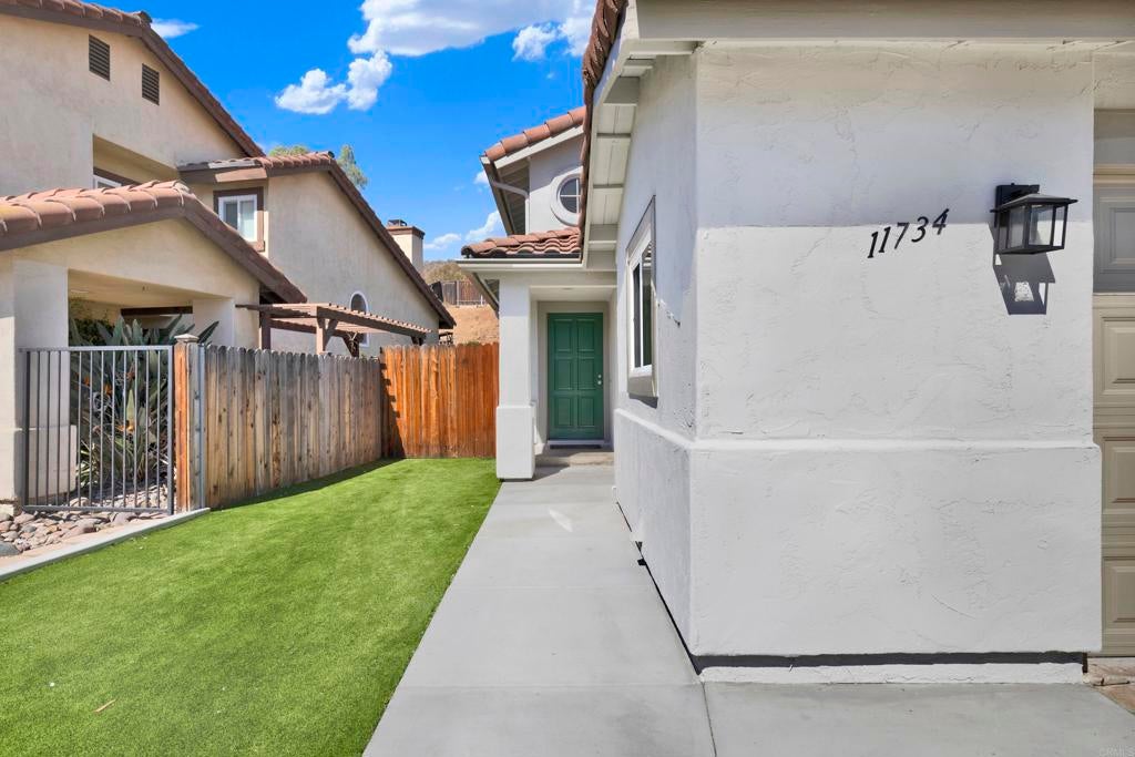 11734 Avenida Marcella