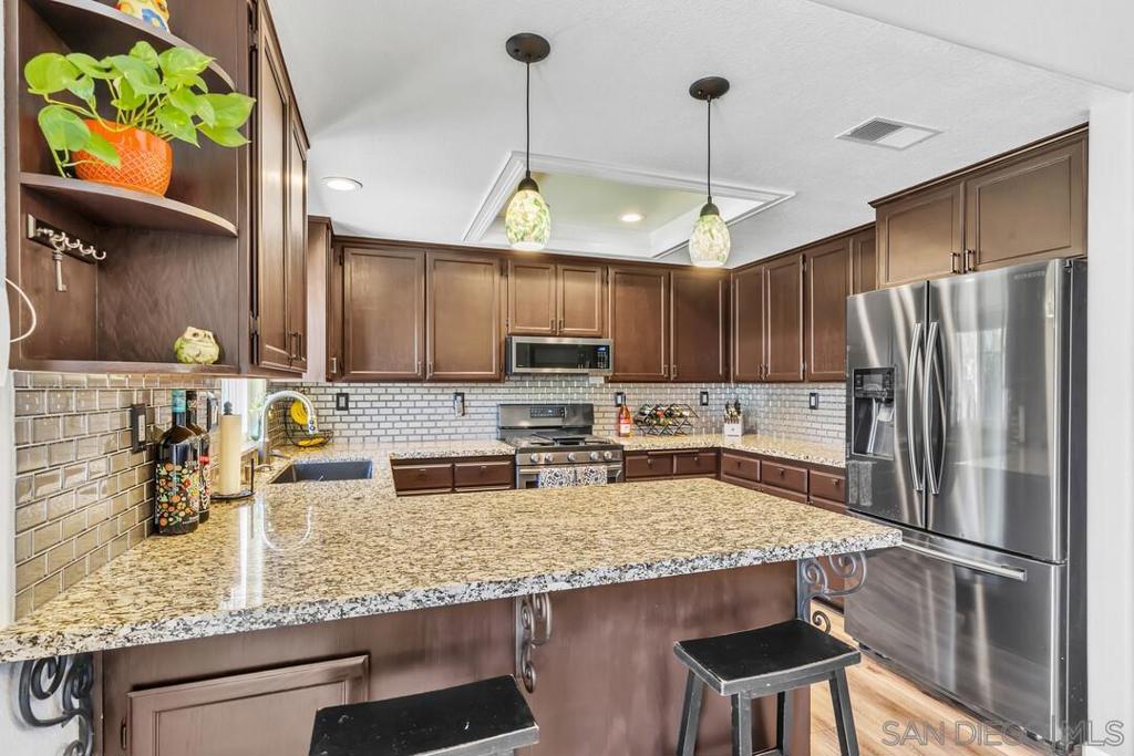 1852 EL CAJON LN.