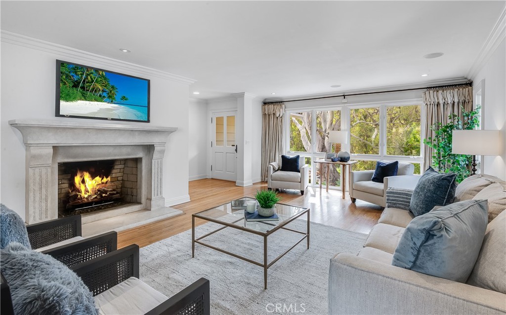 3401 Paseo Del Campo