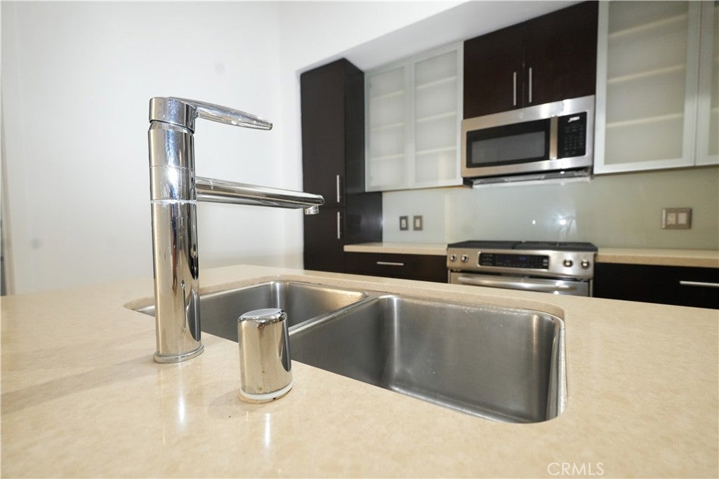 133 The Promenade N. N 115