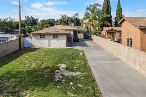 Photo of 435 E Adams St, Santa Ana, CA 92707 (MLS # PW26073888)