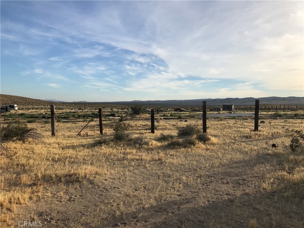 Experience the natural beauty of the California desert with breathtaking views and a serene environment. Off Lenwood Rd and located within close proximity of I-15, Highway 58 and I-40. New distribution port, located just down the street, is set to open in 2030. BNSF Railway is investing $1.5 Billion into Barstow and adding 20,000 jobs over the next ten years. Discover the endless possibilities with this exceptional 5-acre. CA-Mobile & Tiny Homes Allowed. Livestock & Crop Production.
Now is the time to invest in Barstow before you miss out.