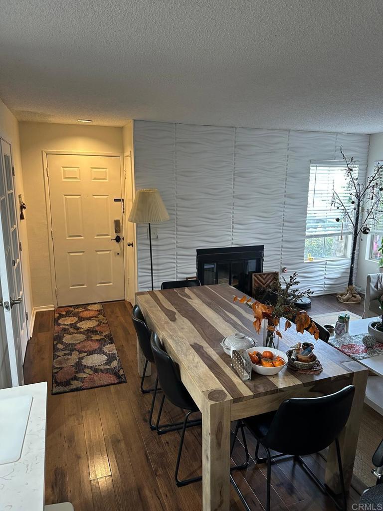 2055 Lakeridge Circle 103