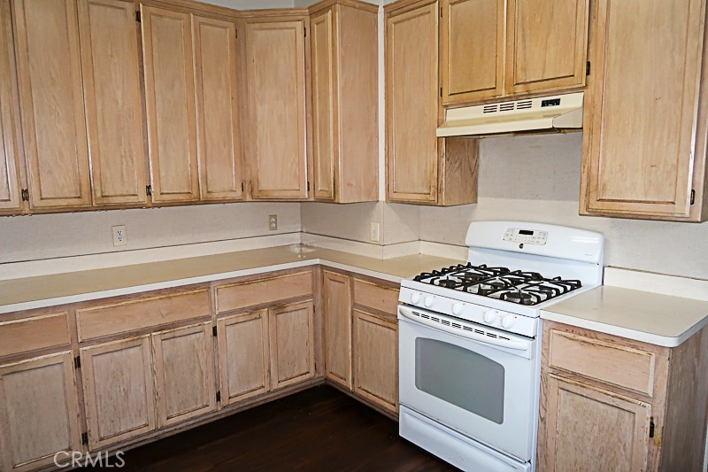 1239 Broadway Street