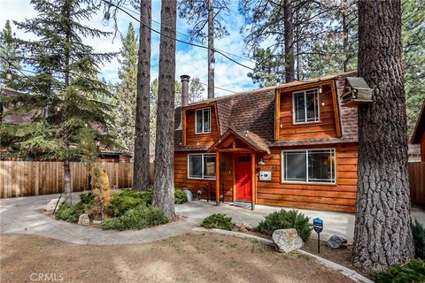 Photo of 936 Nana, Big Bear City, CA 92314 (MLS # IG26033893)