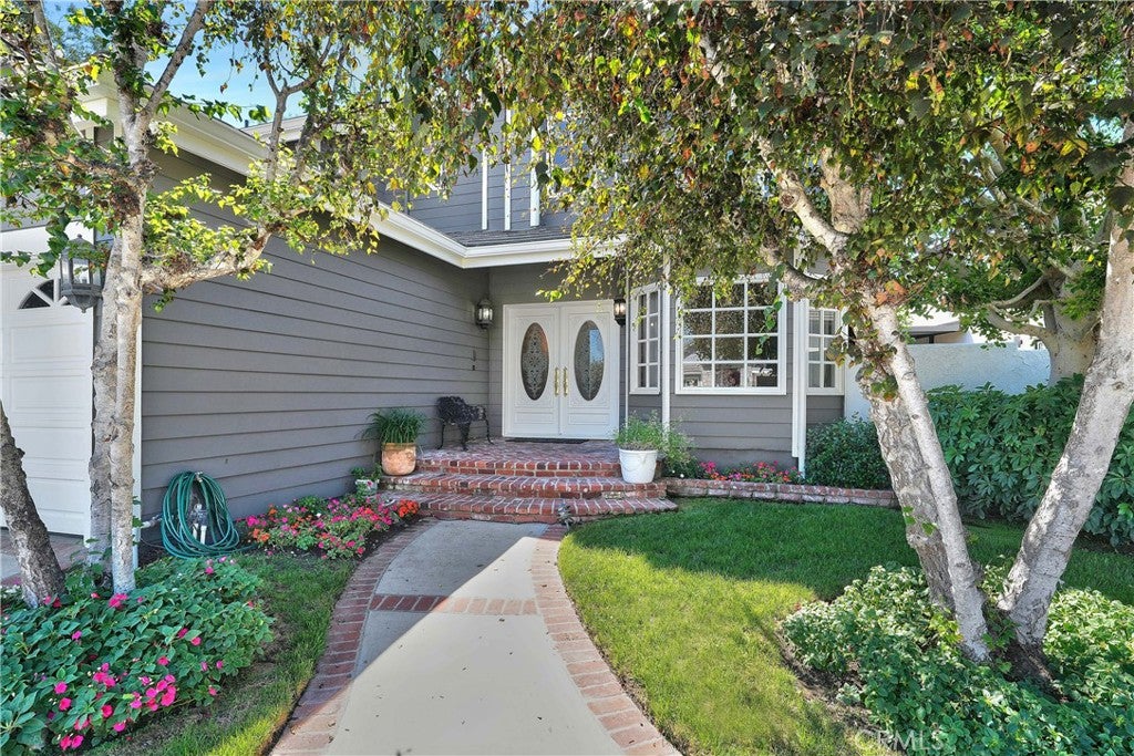 16261 Santa Barbara Lane