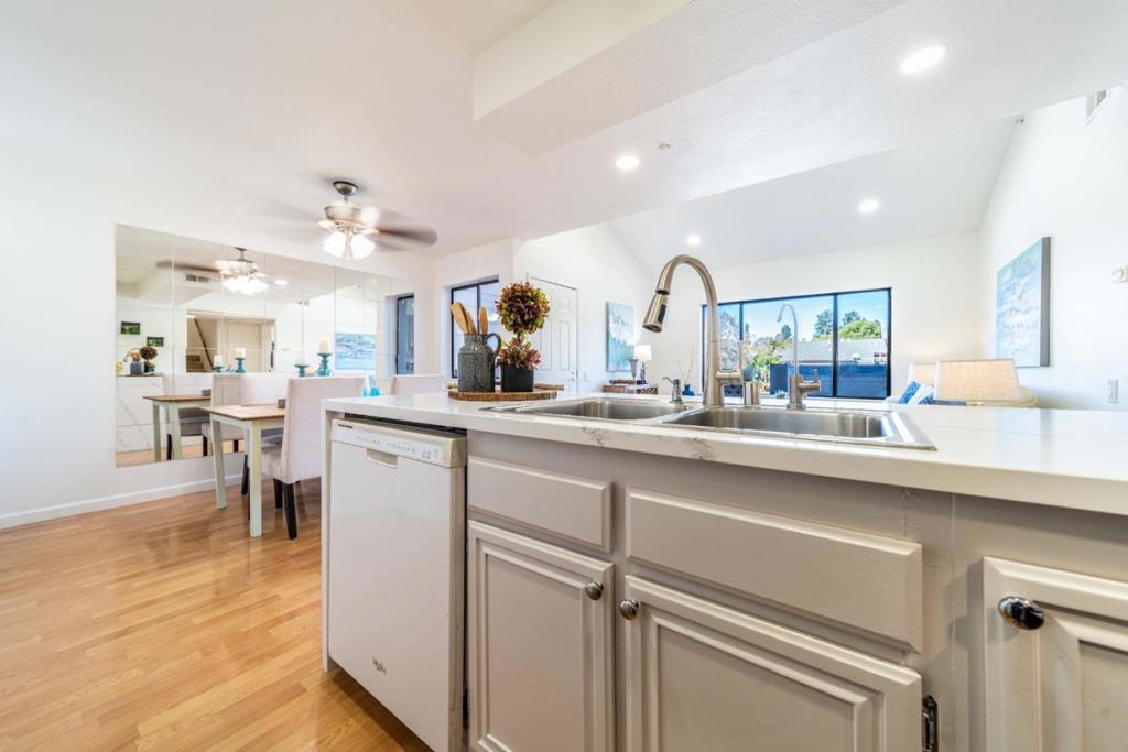 281 Hackamore