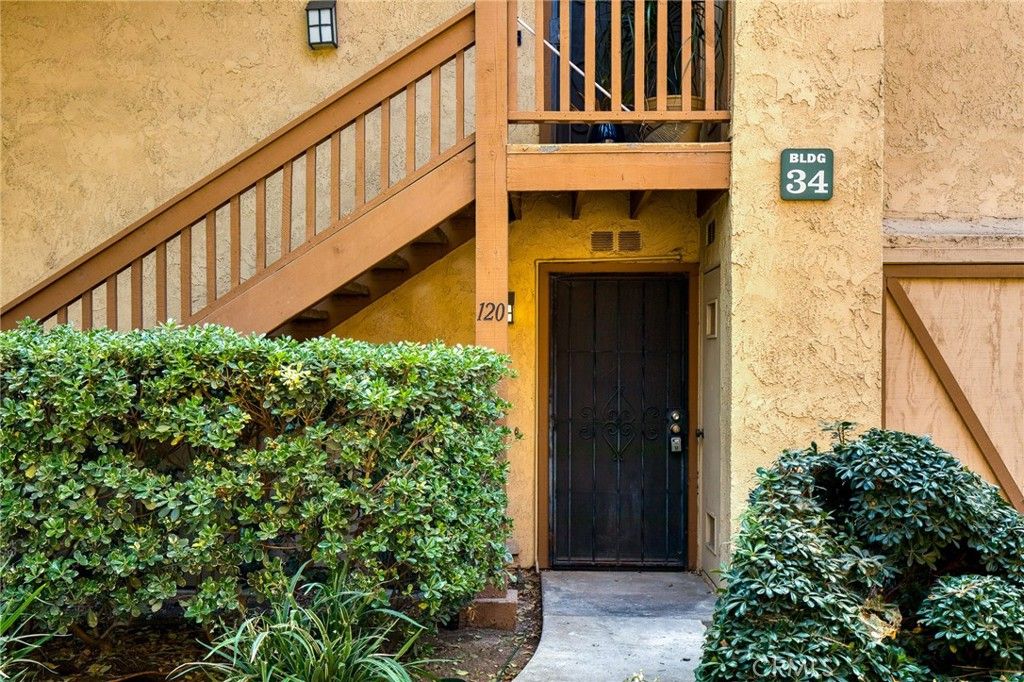 Photo of 120 Lemon Grv #34, Irvine, CA 92618 (MLS # OC26059058)