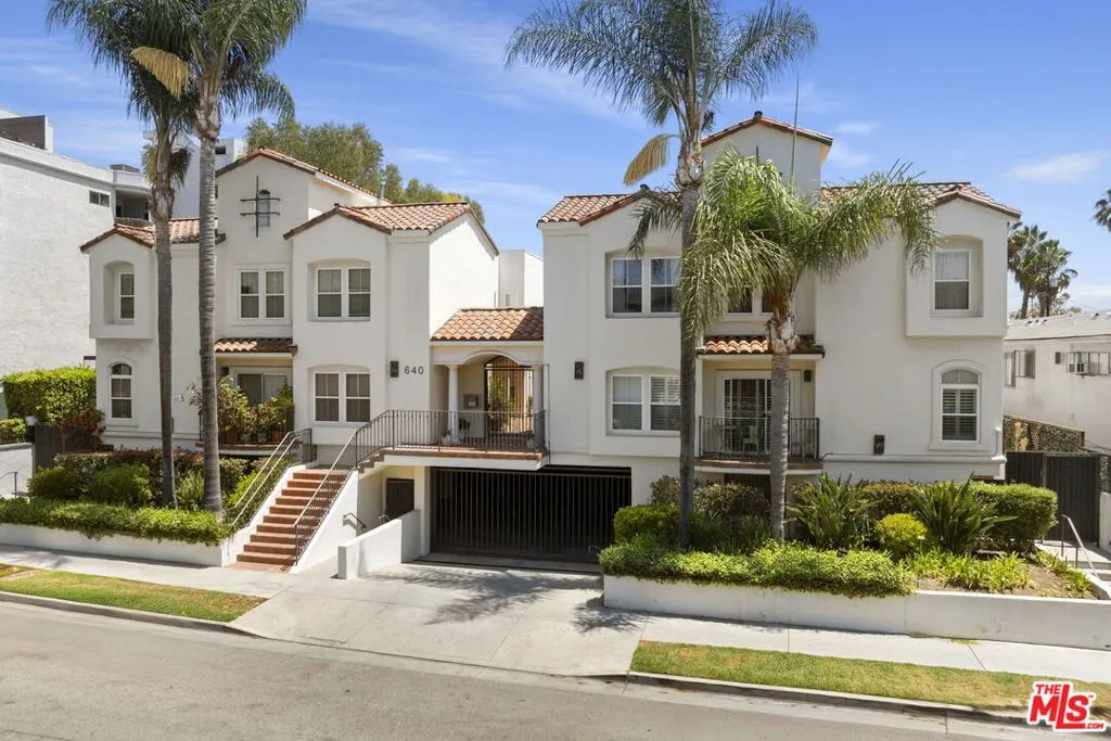 Los Angeles, California 90048, United States, 2 Bedrooms Bedrooms, ,3 BathroomsBathrooms,Residential,Active,184802 Los Angeles, California 90048, United States, 2 Bedrooms Bedrooms, ,3 BathroomsBathrooms,Residential,Active,184802