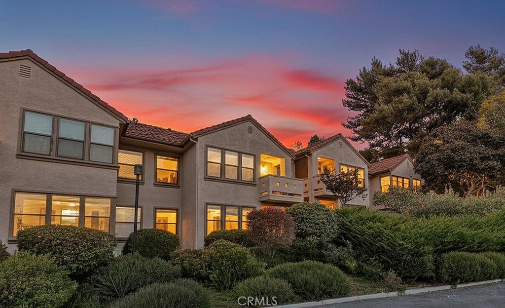 Vista Pacifica (VP) - Residential Lease