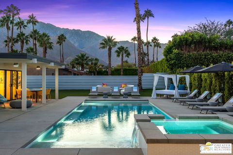 Photo of 888 E El Conquistador, Palm Springs, CA 92262 (MLS # 25572755PS)