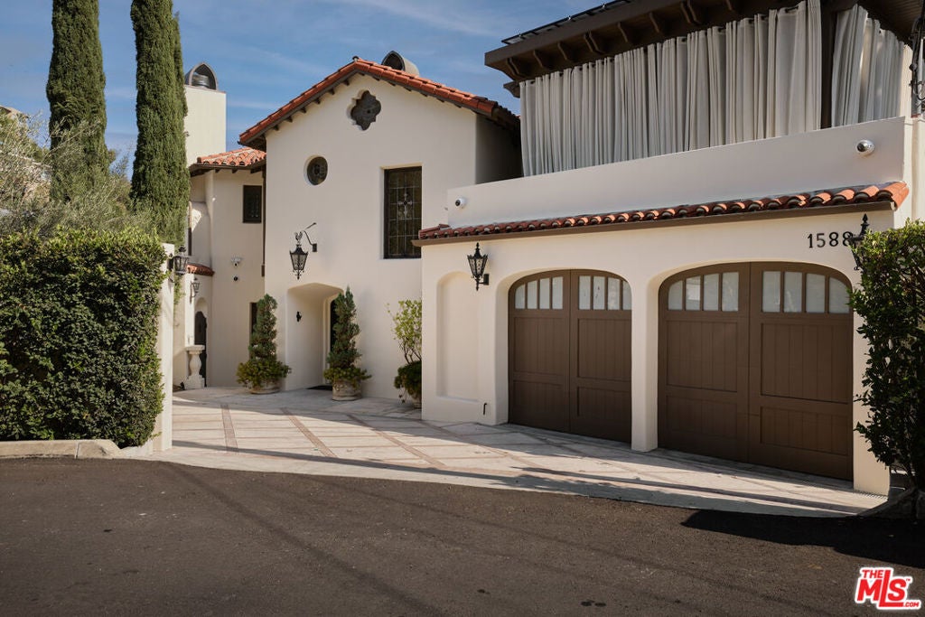 1588 Viewsite Drive