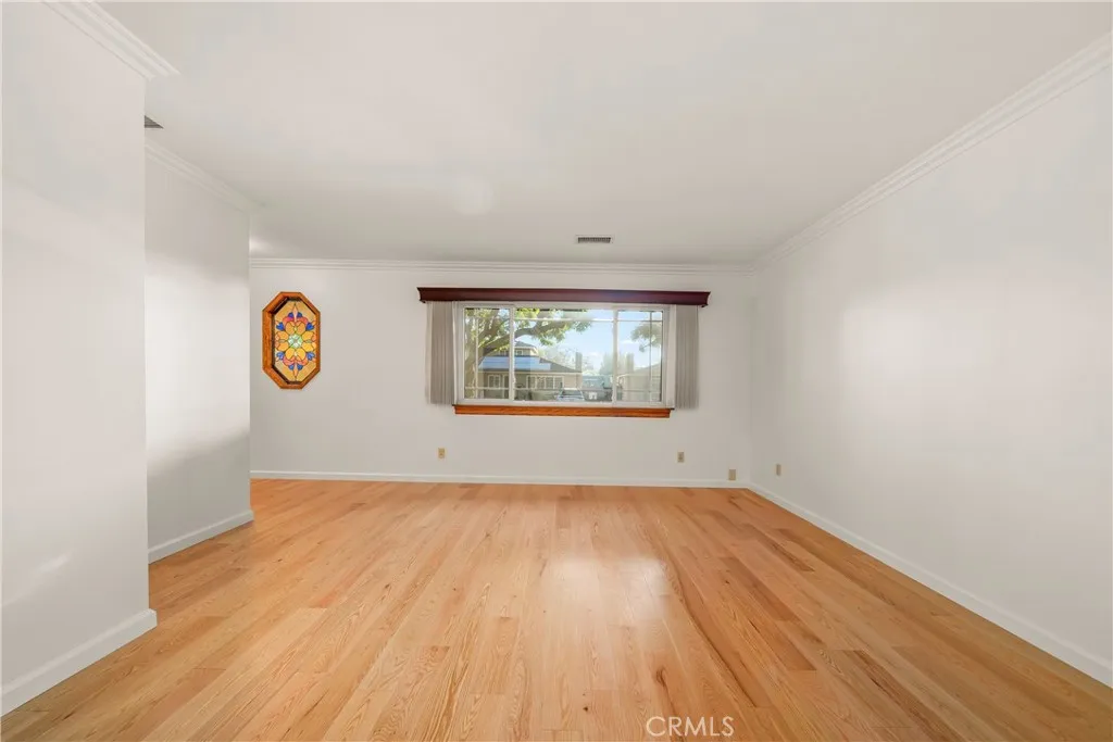 Lakewood, California 90712, United States, 5 Bedrooms Bedrooms, ,4 BathroomsBathrooms,Residential,Active,236630