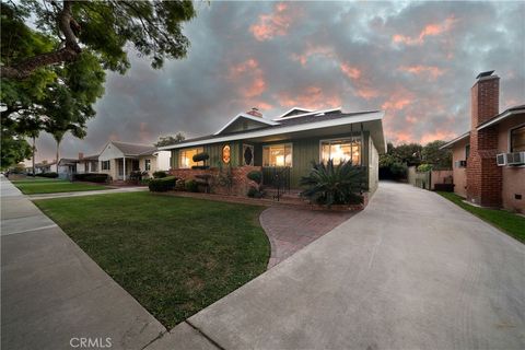 6107 Faculty Lakewood CA 90712