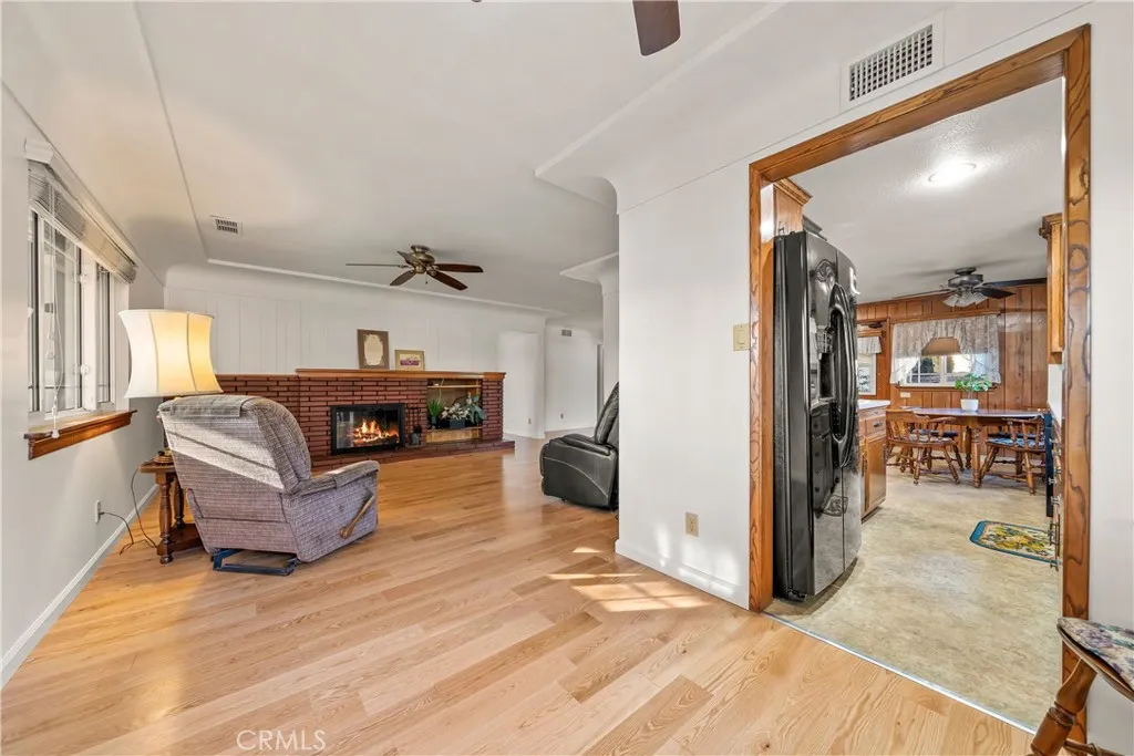 Lakewood, California 90712, United States, 5 Bedrooms Bedrooms, ,4 BathroomsBathrooms,Residential,Active,236630