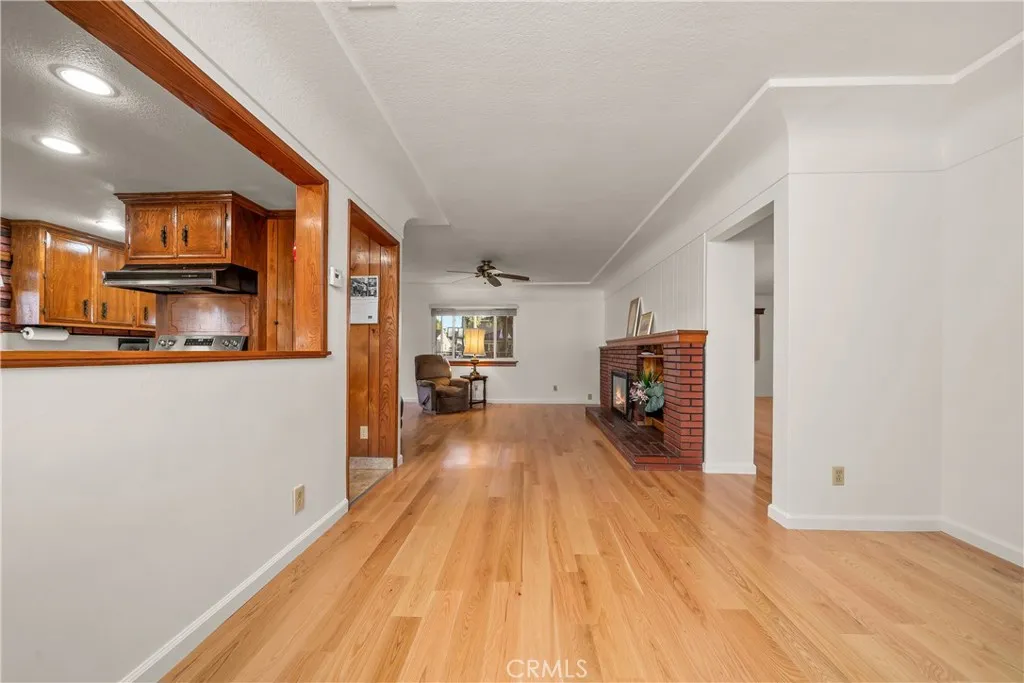 Lakewood, California 90712, United States, 5 Bedrooms Bedrooms, ,4 BathroomsBathrooms,Residential,Active,236630