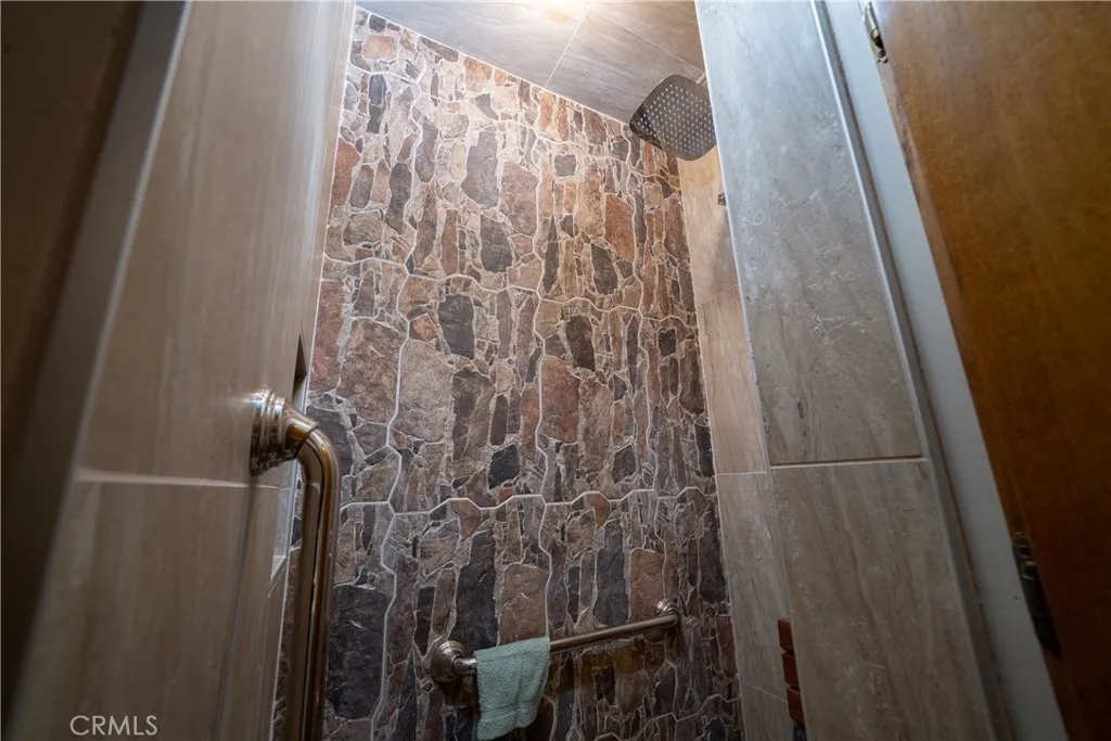 Lakewood, California 90712, United States, 5 Bedrooms Bedrooms, ,4 BathroomsBathrooms,Residential,Active,236630