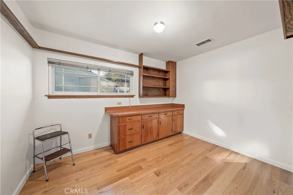 Lakewood, California 90712, United States, 5 Bedrooms Bedrooms, ,4 BathroomsBathrooms,Residential,Active,236630