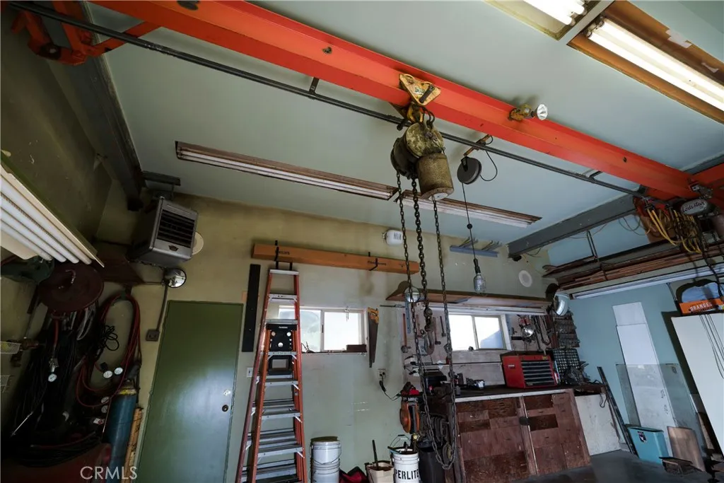 Lakewood, California 90712, United States, 5 Bedrooms Bedrooms, ,4 BathroomsBathrooms,Residential,Active,236630