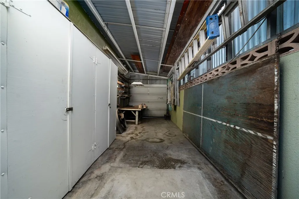 Lakewood, California 90712, United States, 5 Bedrooms Bedrooms, ,4 BathroomsBathrooms,Residential,Active,236630