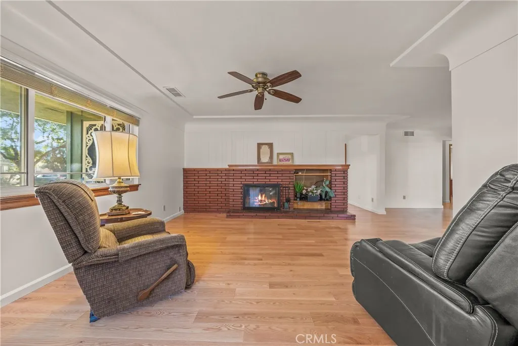 Lakewood, California 90712, United States, 5 Bedrooms Bedrooms, ,4 BathroomsBathrooms,Residential,Active,236630